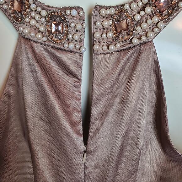 Cachet Sz 6 Beaded Halter Neck Maxi Dress Bronze Metallic Pleated Formal Gown - Picture 6 of 9